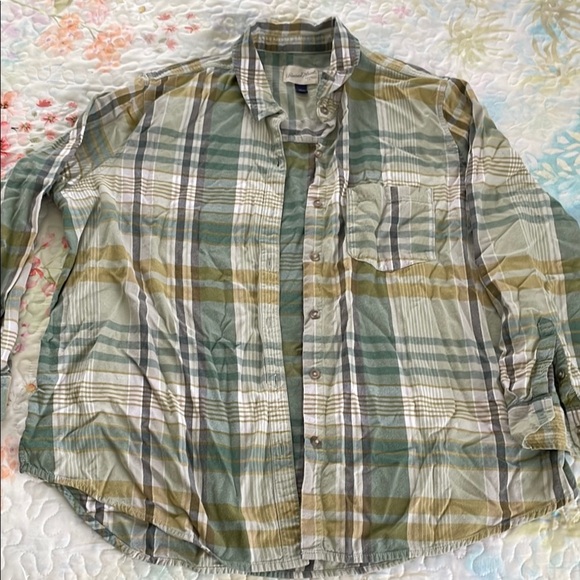 Universal Thread Plaid Button-Up Shirt - Picture 1 of 5